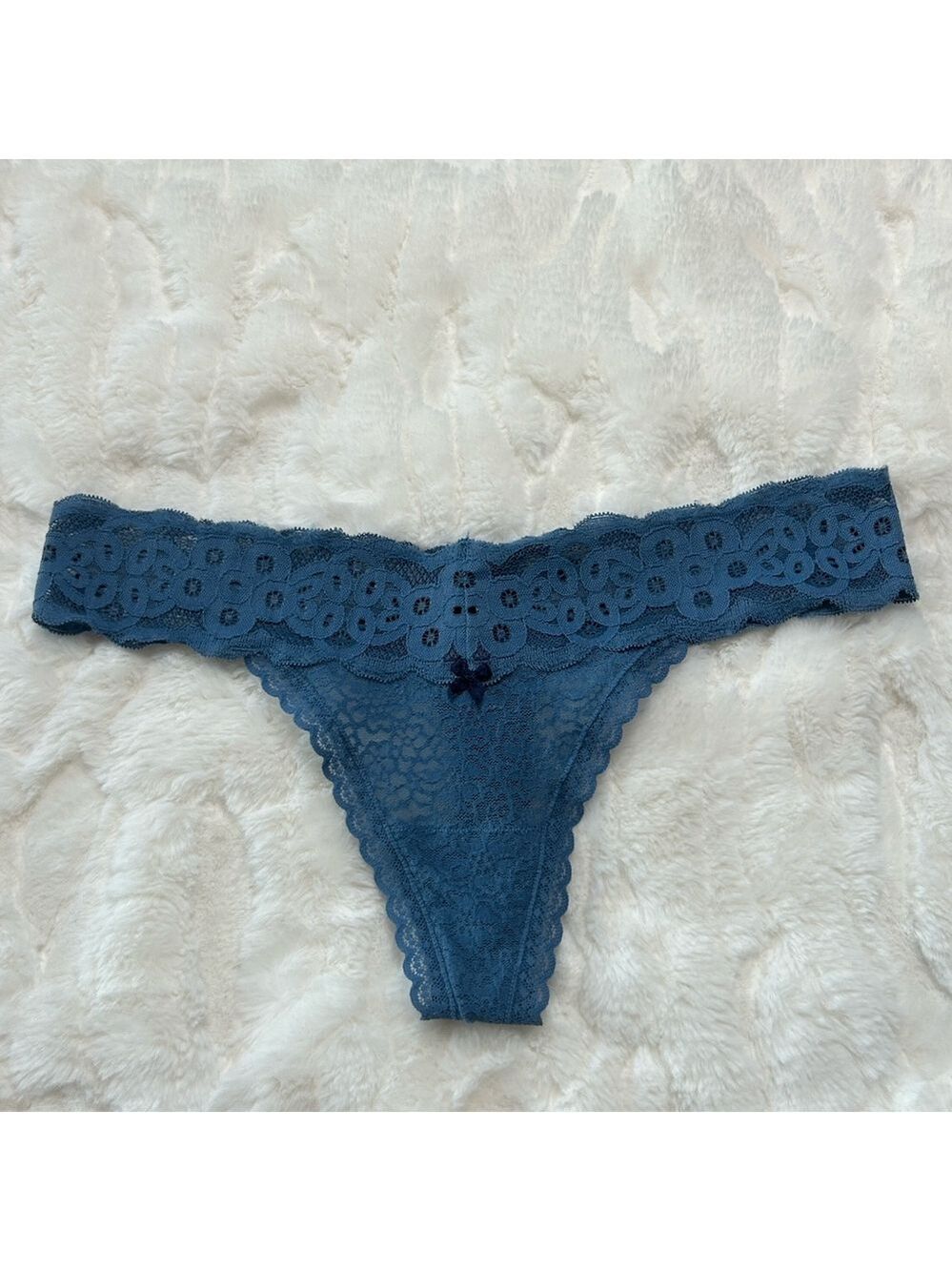 Aerie Lace Thong Panty M